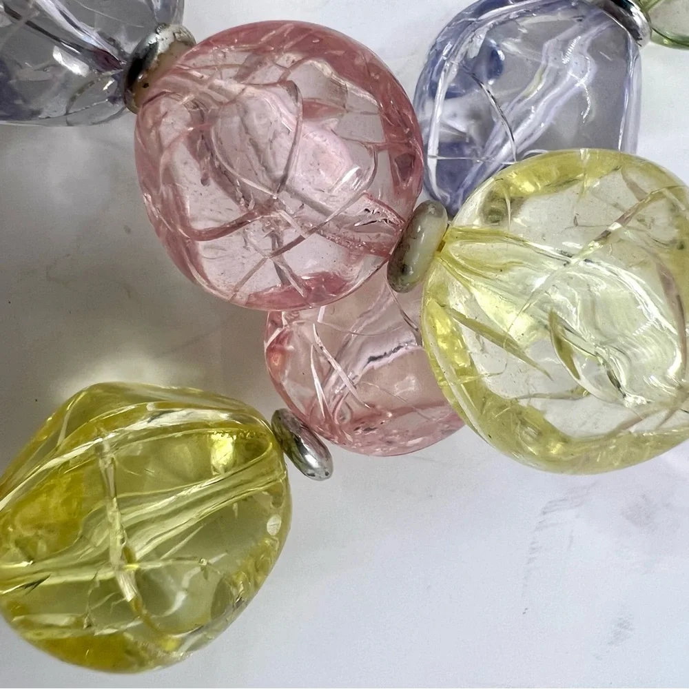 Vintage Pastel Crackle Lucite Bead Necklace - Picture 5 of 5